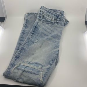 American Eagle skinny jeans (light washed ripped)